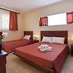 Cristina Maris Hotel 2*