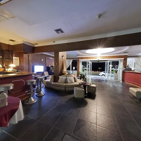 Cristina Maris Hotel 2*