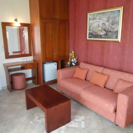 Cristina Maris Hotel 2*