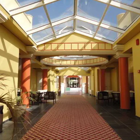 Hotel Cristina Maris Loutraki (Corinthia)