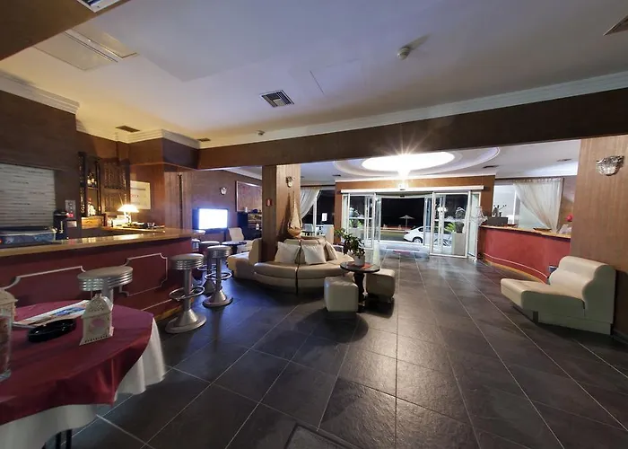 Cristina Maris Отель 2*